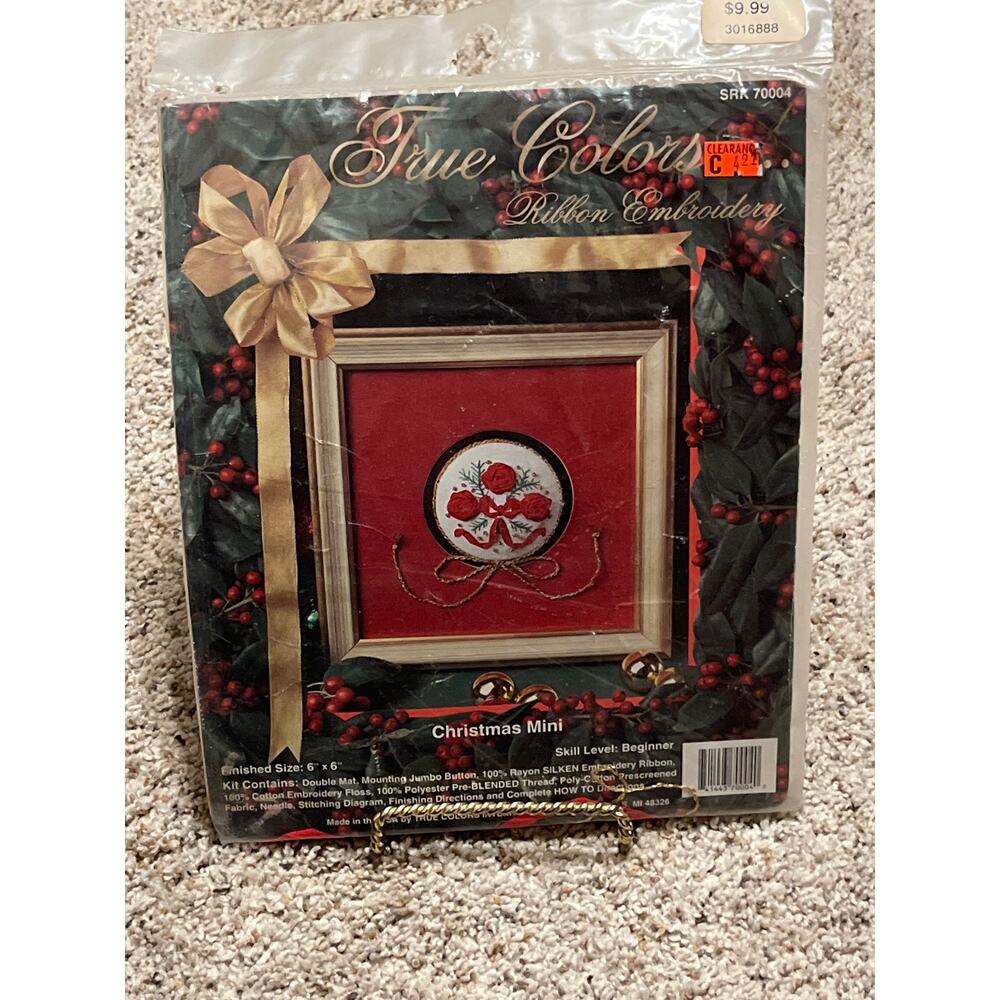 True Colors Real Embroidery Christmas Mini 70004 Vintage